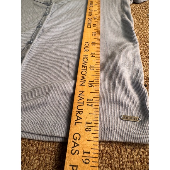Hollister‎ Baby Tee Ribbed Knit Button Front Top Light Blue Short Sleeve Medium - Picture 4 of 5